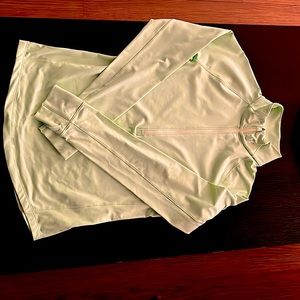 Under Armour Womens cold gear size medium 1/2 zip mint color